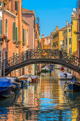 Fototapeta premium Lovely bridge on the canal of Venice, Burano.