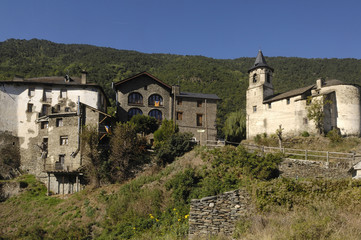 Fototapeta na wymiar Surri Village in the Cardos Valley, Pyrenees mountains, Lleida,