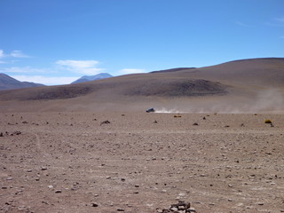 Fototapeta na wymiar desierto colorado at bolivia altiplano desert