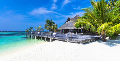 luxury Maldives vacation - obrazy, fototapety, plakaty