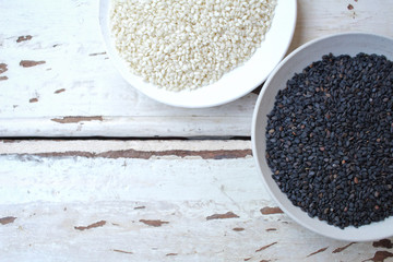 Black and white sesame seeds