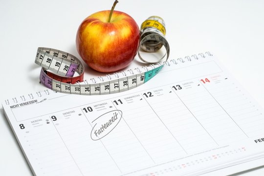 Calendar (Fastenzeit) with Apple, Tape Measure