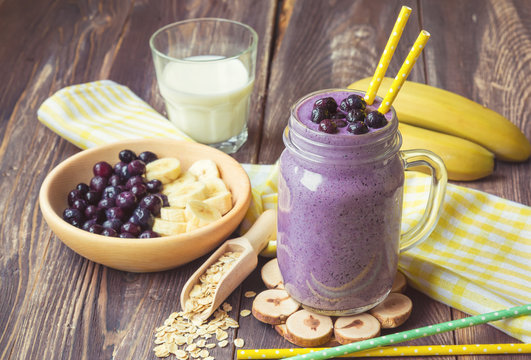 Blueberry smoothie with banana and oat flakes