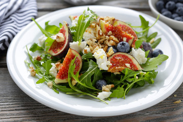 fresh salad with figs