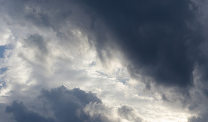 Fototapeta na wymiar dramatic sky with stormy clouds