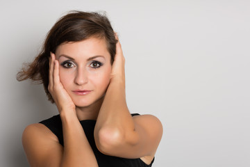Naklejka premium Glamorous woman in black