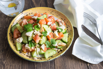 Vegetable salad with fried chicken meat
