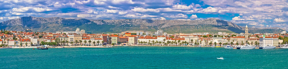 Fototapeta na wymiar Historic waterfront of Split colorful panorama