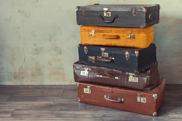 Old suitcases - 101986925
