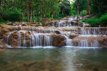 Fototapeta na wymiar Ngao waterfall in the national park,Aumpher Ngao,lampang,thailand. 