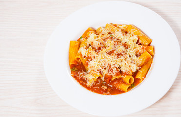 pasta rigatoni with tomato sauce and cheese