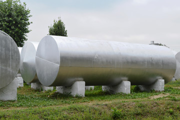 Silver tanks for storage of fertilizers