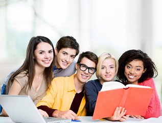Fototapeta na wymiar Teens.