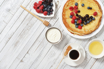 Pancakes with fresh berries