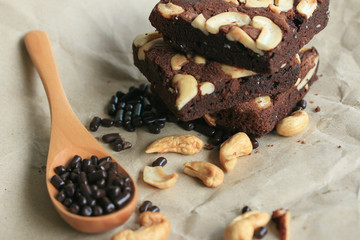 Chocolate brownie with cashew nuts