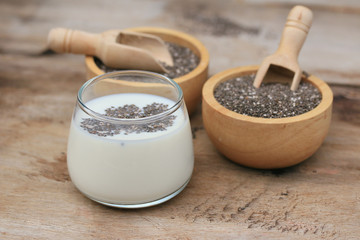 chia seed fresh milk
