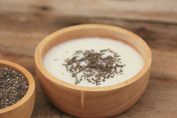 chia seed and yogurt smoothies