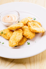 chicken nuggets with sauce