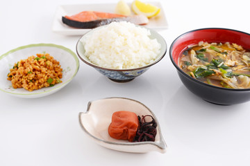 おいしそうな和風朝食