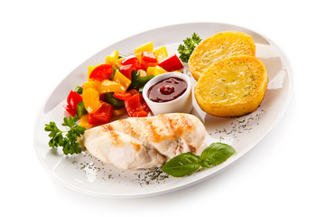 Grilled chicken fillet and vegetables 