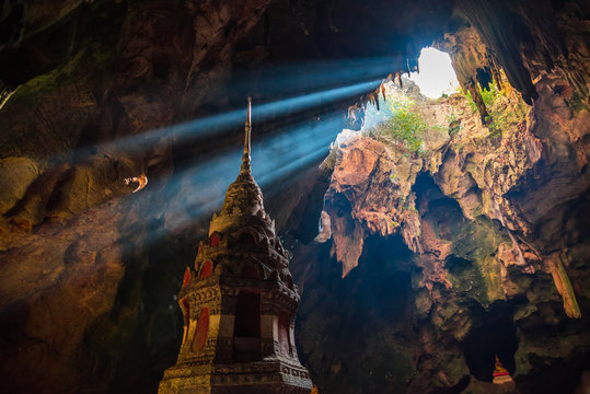 The pagoda in cave.