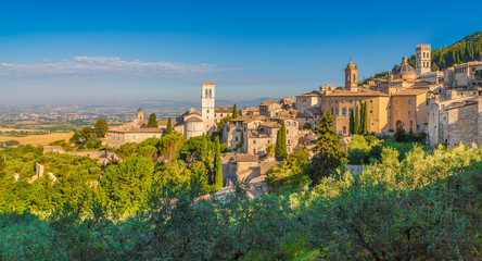 Historic town of Assisi at sunrise, Umbria, Italy - obrazy, fototapety, plakaty