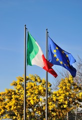 Bandiera italiana ed europea