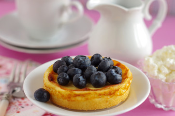Käsetörtchen mit Blaubeeren