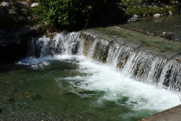Fototapeta premium Comer See bei Gravedona, Einlauf Fluß Tiro