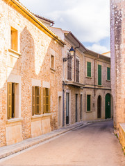 Fototapeta na wymiar View of an mediterranean old town street