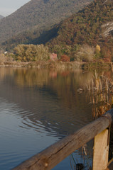 lago d'autunno