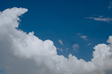 Obraz premium White Cloud On Blue Sky.