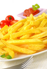 French fries with tomato sauce