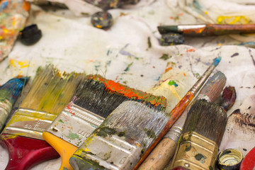 Obraz premium Abstract painted canvas. Oil paints on a palette.