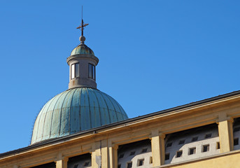 Fototapeta na wymiar dome of a church