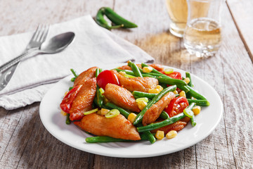 chicken with green beans and tomato corn