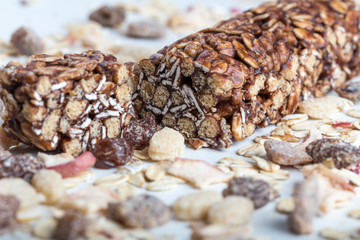 a plain muesli bar