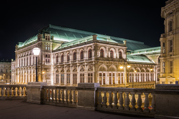 Fototapeta na wymiar Vienna Opera