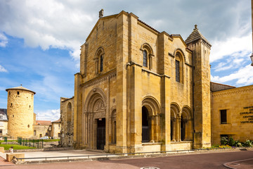 Fototapeta na wymiar Charlieu abbey, Department Loire, Rhone-Alpes, France