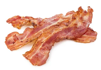 Foto op Plexiglas Cooked bacon rashers close-up isolated on a white background. © bestphotostudio