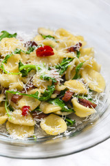 pasta orecchiette with ruccola and bacon