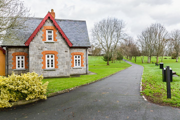 Fototapeta na wymiar Small cozy house/Photo of a small cozy irish house