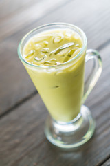 iced matcha latte