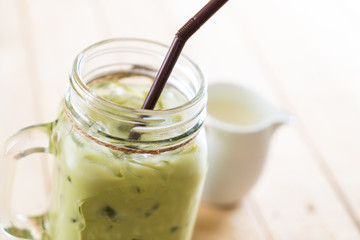 iced matcha latte