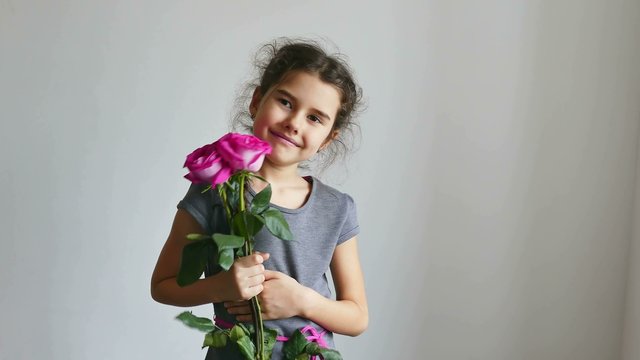 girl happy  teen gives flowers roses 