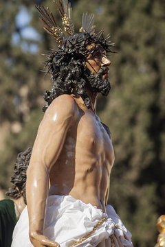 procesión de Jesús despojado en la semana santa de Sevilla