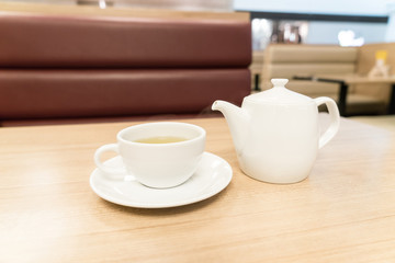 Fototapeta na wymiar tea cup on table