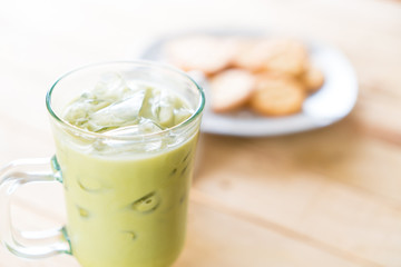 iced matcha latte