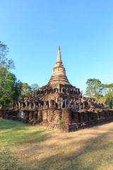 Fototapeta na wymiar Wat Chang Lom, Sri Satchanalai Historical Park, Thailand