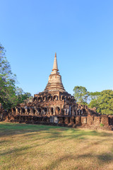 Fototapeta na wymiar Wat Chang Lom, Sri Satchanalai Historical Park, Thailand